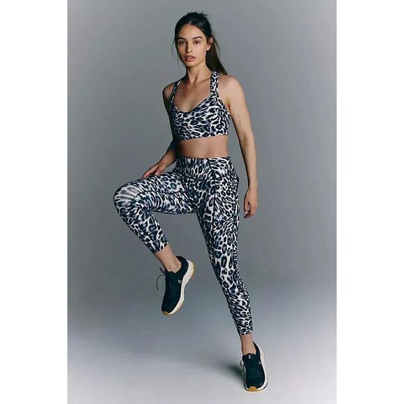 Free People Movement Find Your Way Printed Leggings Blue Animal Print - Size M - Picture 2 of 8